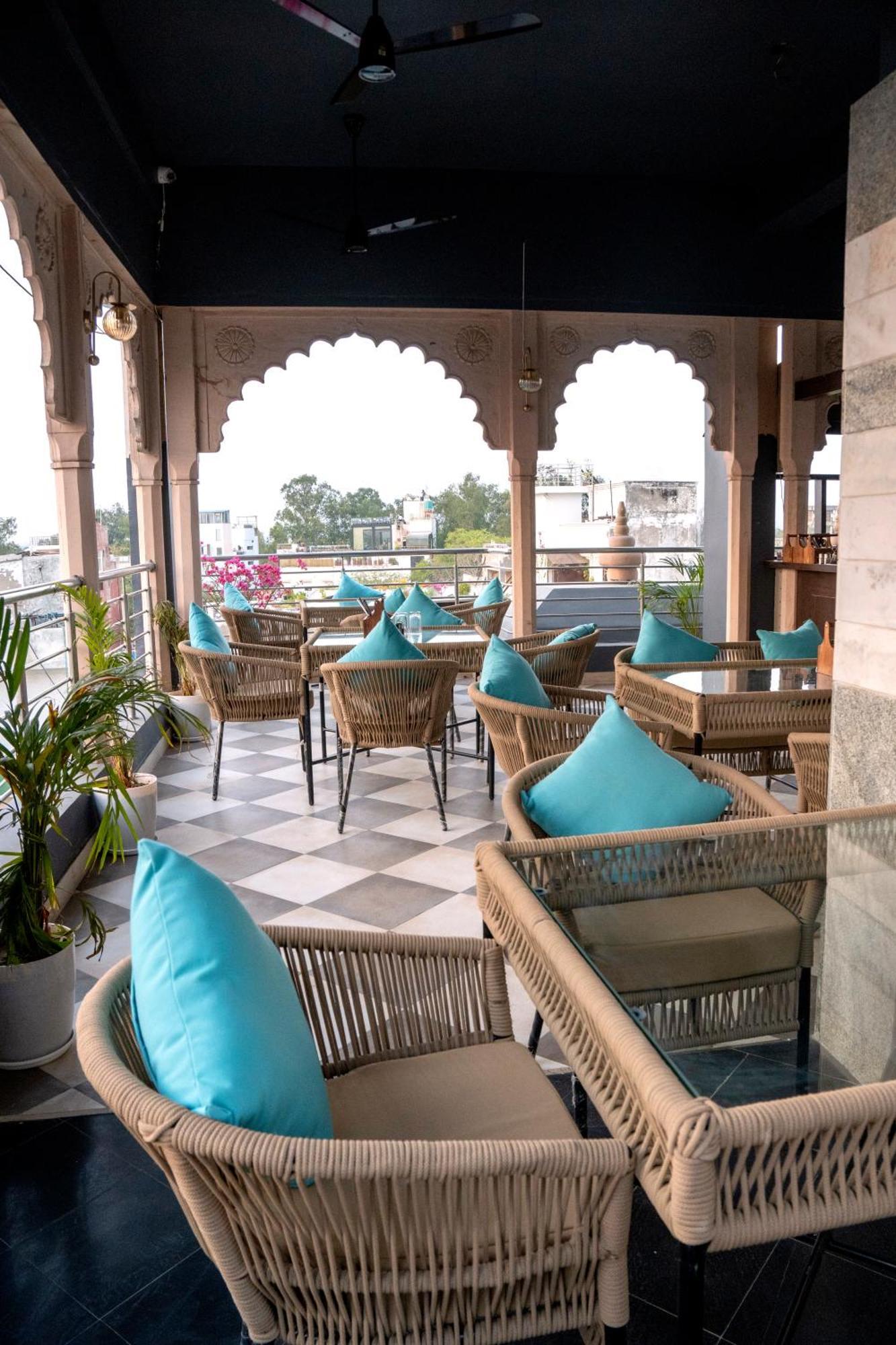 Hotel Sun Grand Agra  Exteriör bild